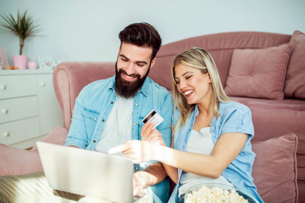 Principles of Customer Service in Online Store